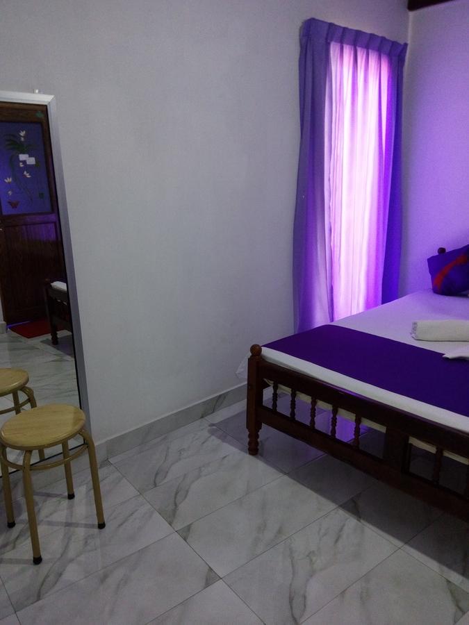 Evening Star Guest Inn 캔디 외부 사진
